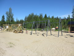 Monenmoista kiipeilytelinettä